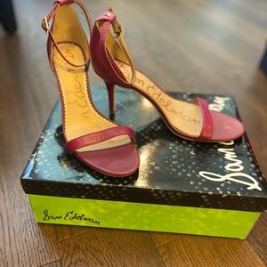 Sam Edelman 2” maroon strap heels size 8